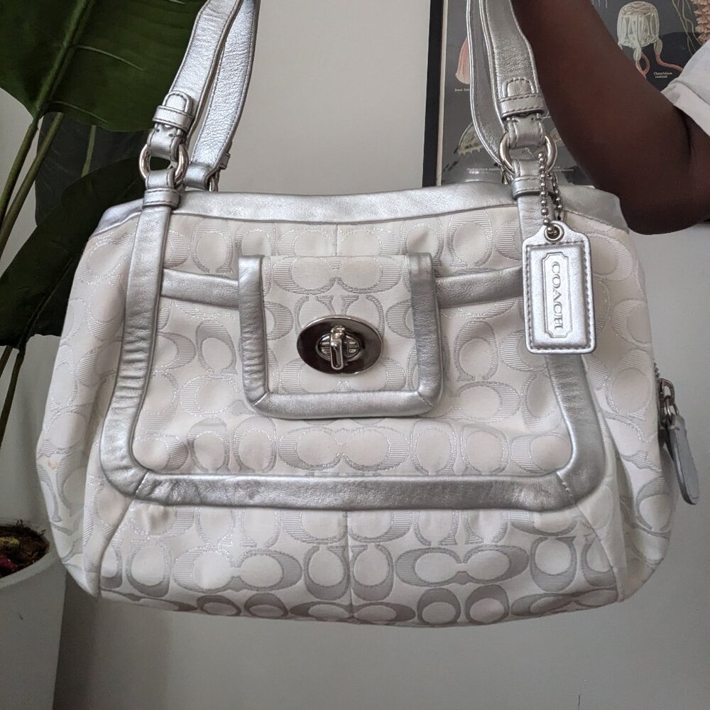 COACH Signature White/Silver Purse